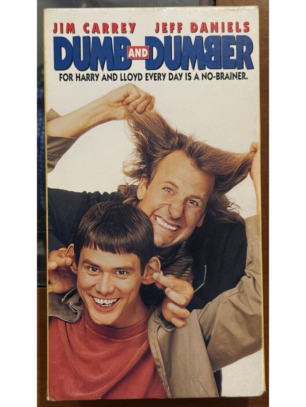 New Line Home Video Dumb and Dumber VHS Full Screen NTSC 1994 PG-13 English